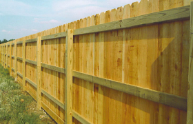 Best Tips to Prepare Your Wooden Fence for the Upcoming Winter