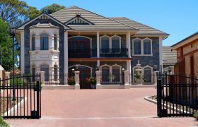 Planning To Install Automatic Gates? Here’s What You Need to Consider